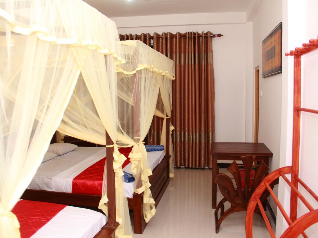 Hotel Sun Rest Mirissa à Banduramulla Extérieur photo